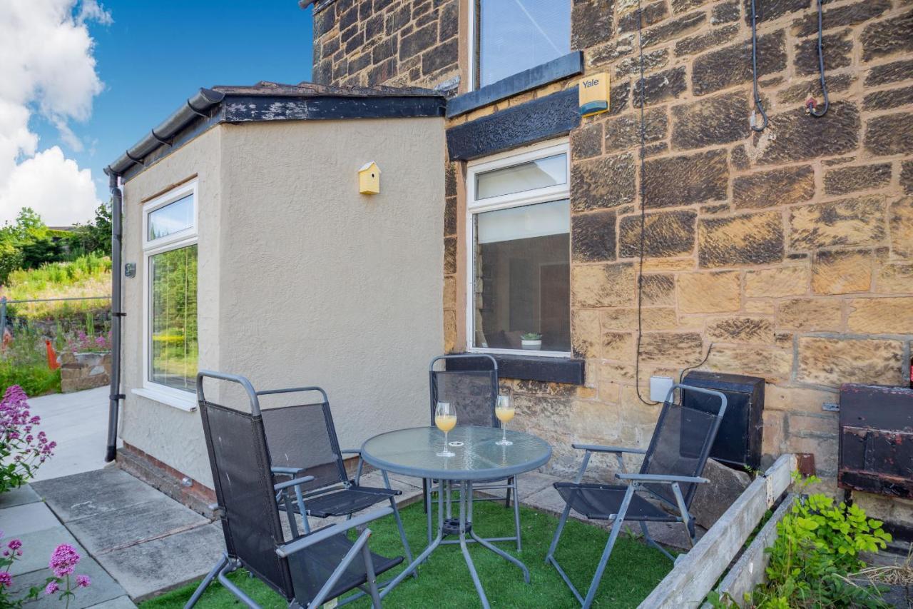 27 Green Road Wrexham Exterior foto